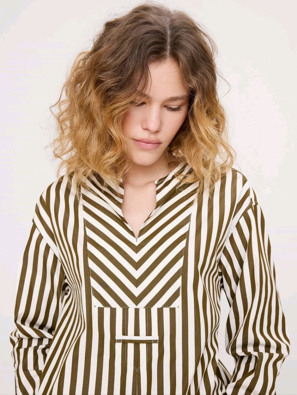 NWT 2026 Summer Banana Republic Cotton Poplin Popover Top Rolled Cuffs XS Olive
